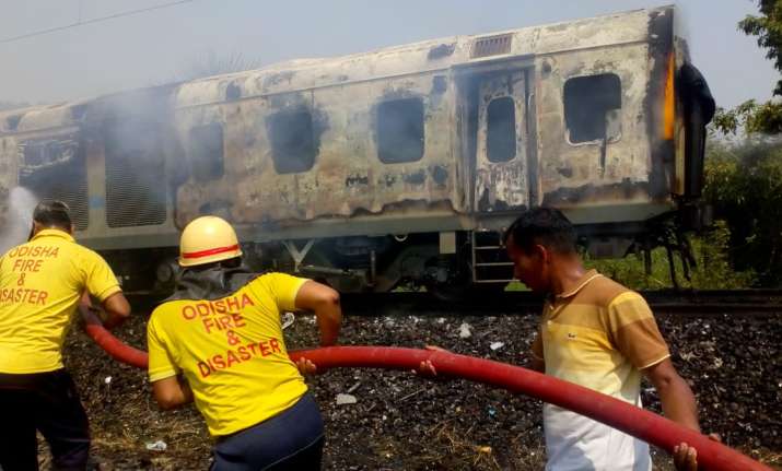 Fire breaks out in New Delhi-Bhubaneswar Rajdhani Express