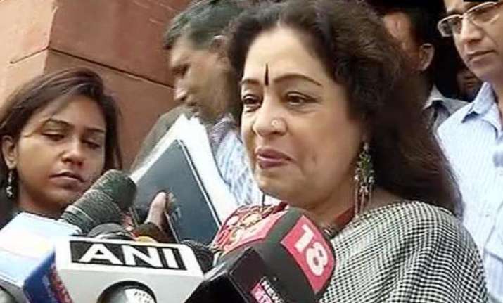 "Rumours are being spread that nobody comes in my rally…