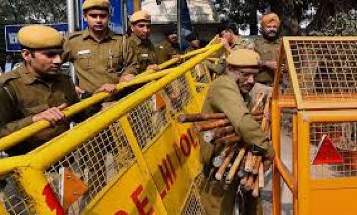 Delhi Police tightens security, over 60,000 personnel to be