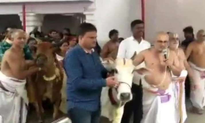 Hyderabad Priests