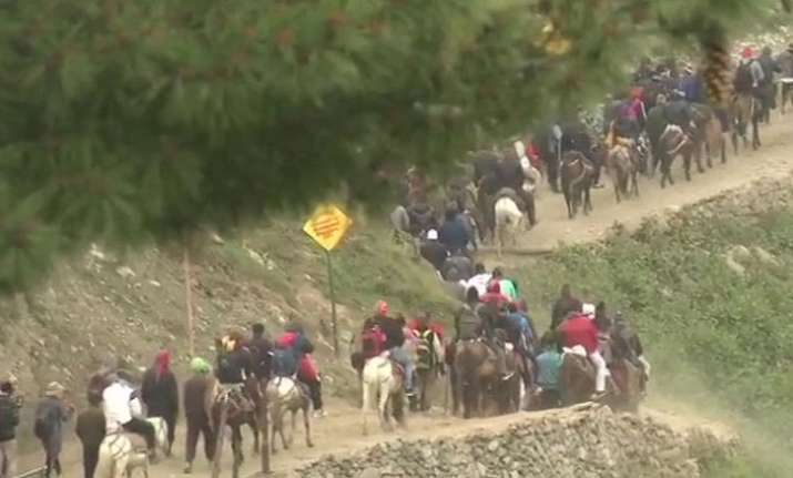 Amarnath Yatra suspended from Jammu to Srinagar