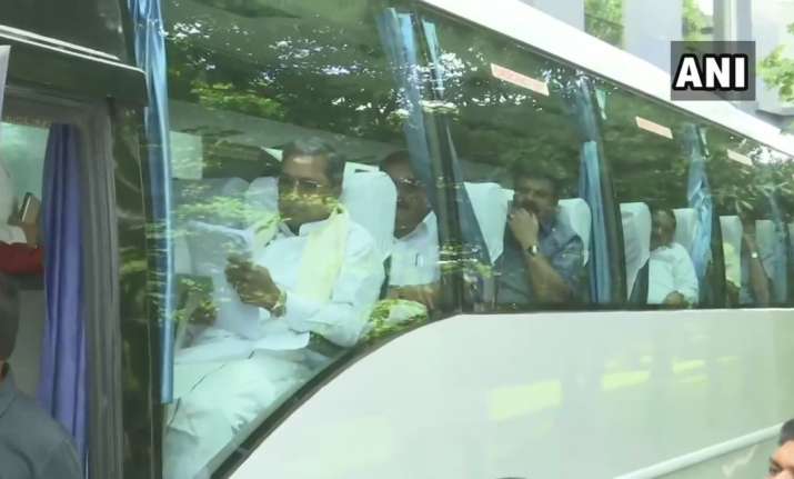 Karnataka political crisis: BJP, Congress MLAs reach