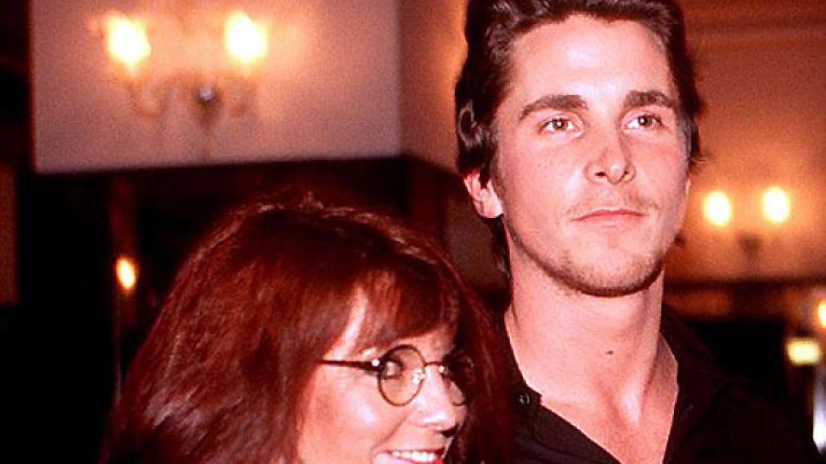 Christian Bale S Mom Wants Him Back India Tv