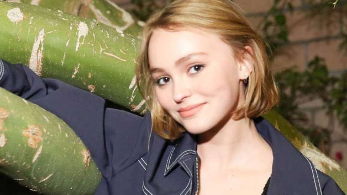 Lily-Rose Depp Beauty Inspiration - Lily-Rose Depp Hair and Makeup