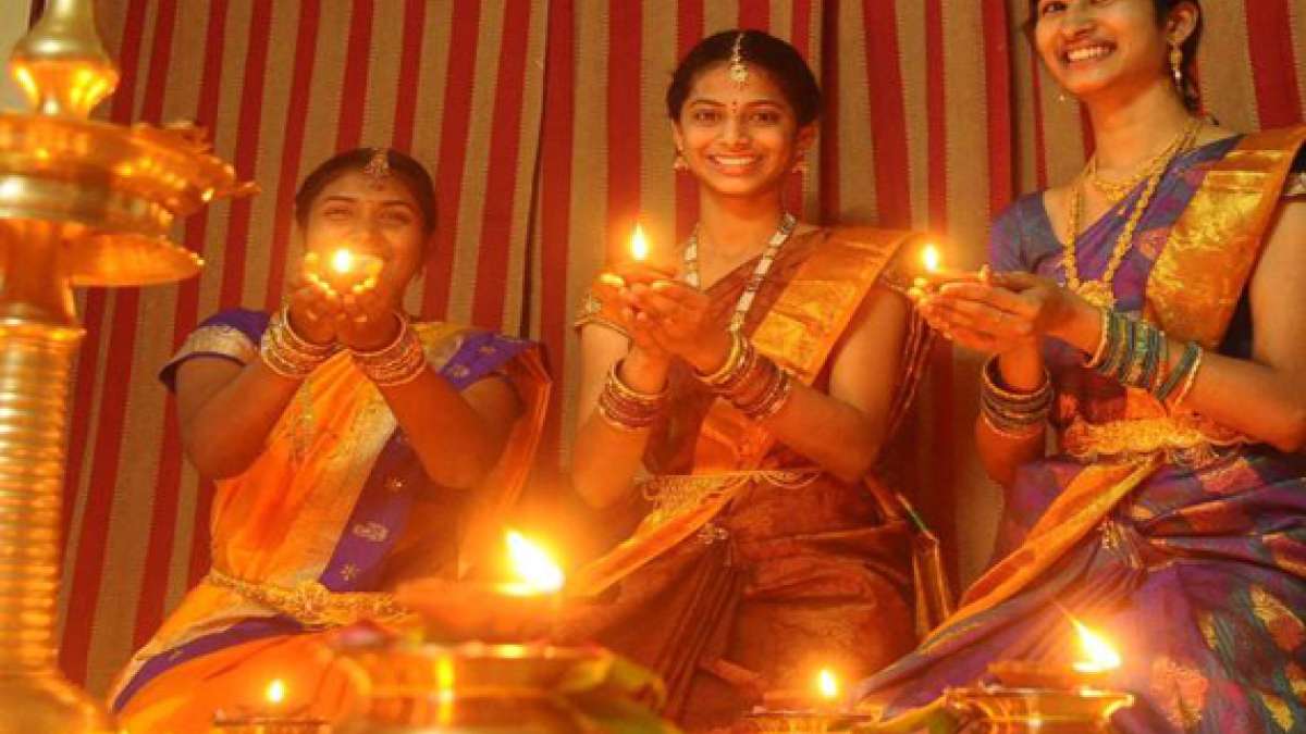 Tamil Nadu celebrates Diwali with traditional fervour India TV