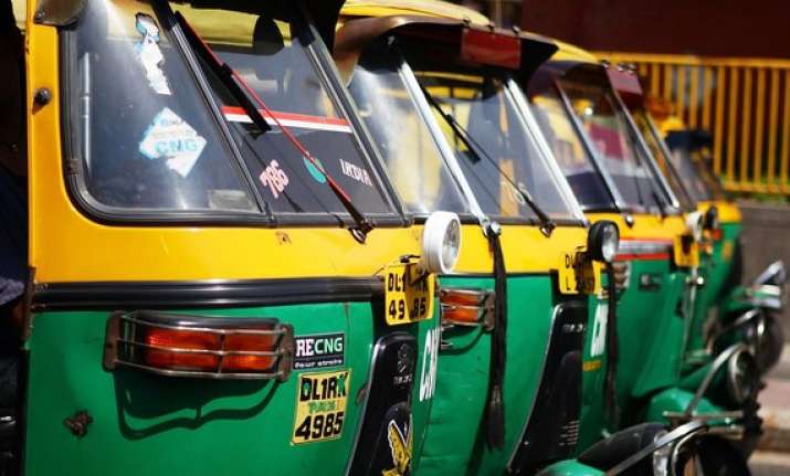 autos buses must have gps by february 20