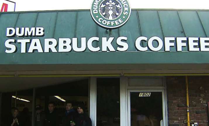 dumb starbucks brings lines social media buzz