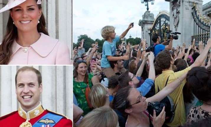 royal birth could infuse 240 million pounds into uk economy