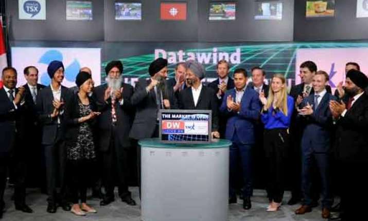 aakash maker datawind raises rs. 168 crore via ipo lists