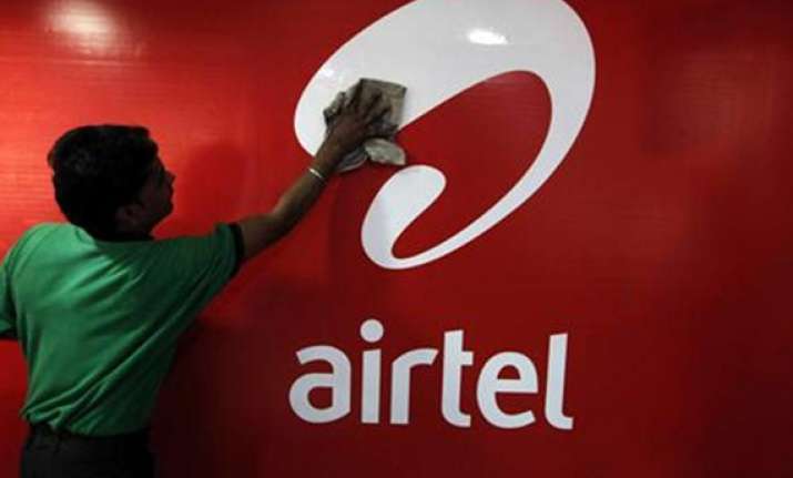 airtel mulls raising base tariff to meet costs