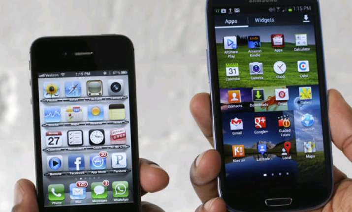 another apple samsung skirmish heads to court
