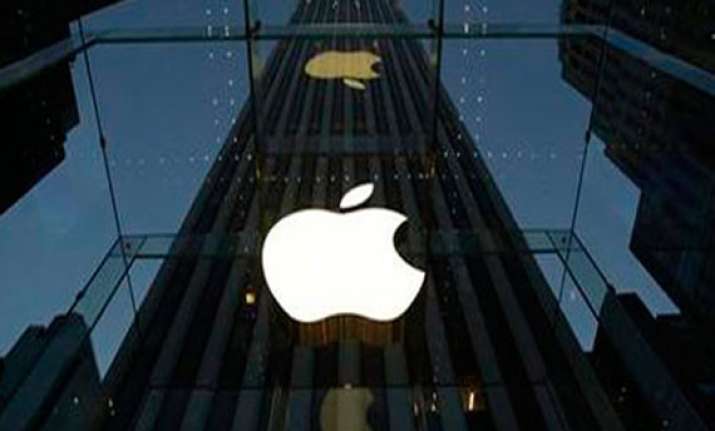 apple working on tablet laptop hybrid device reports