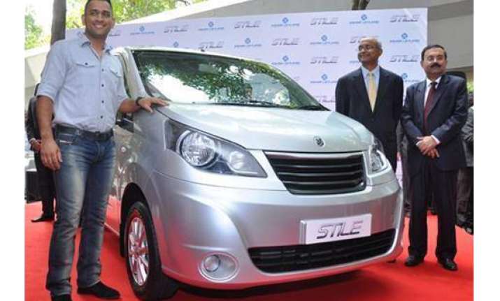 ashok leyland launches 7 seater stile mpv at rs 7.5 lakh