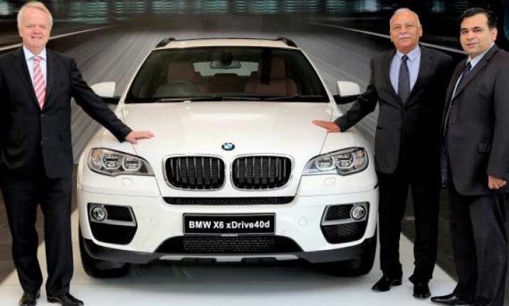bmw launches 2013 x6 sports activity coupe in india