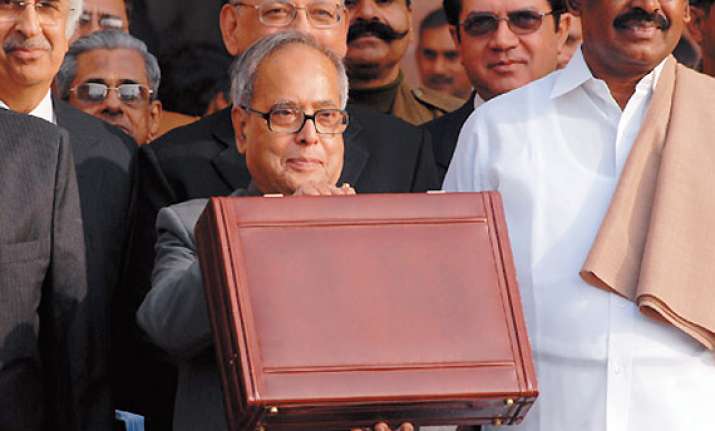 budget 2012 likely to increase income tax exemption limit