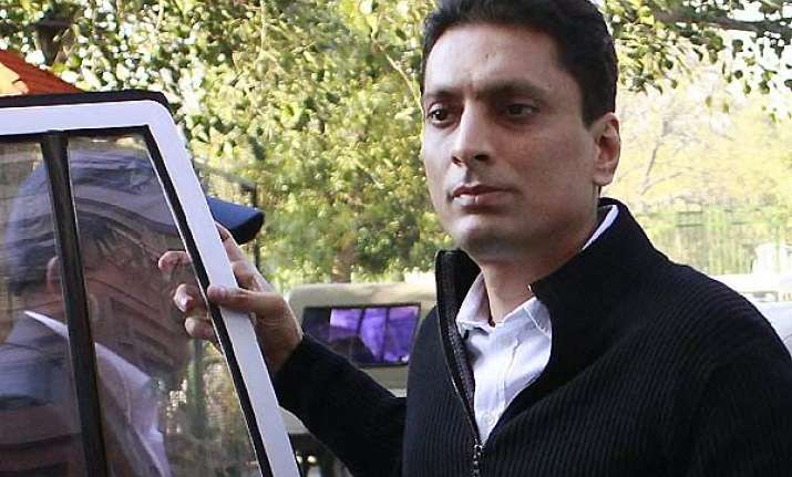 cbi registers preliminary enquiry against d b realty