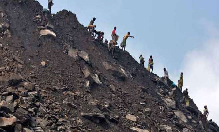 coal india executives go on 3 day strike