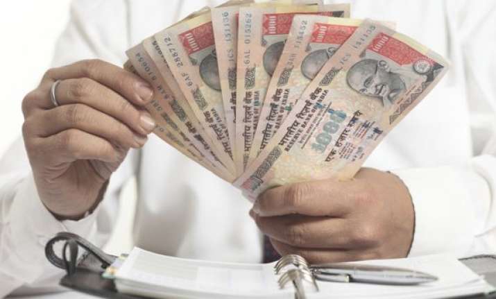 dollar not alone rupee breaches key levels against gbp euro