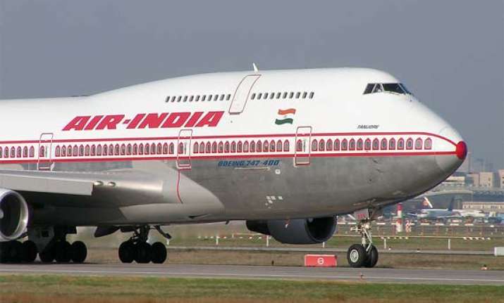 don t privatize air india says citu
