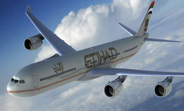 etihad announces incentives for students flying abroad