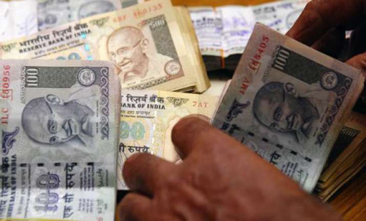 fiscal deficit in 2013 14 is 4.5 of gdp