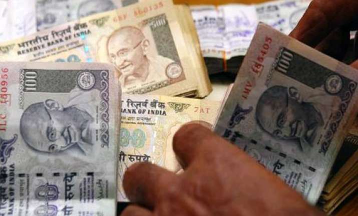 fiscal deficit touches 61.2 in april july