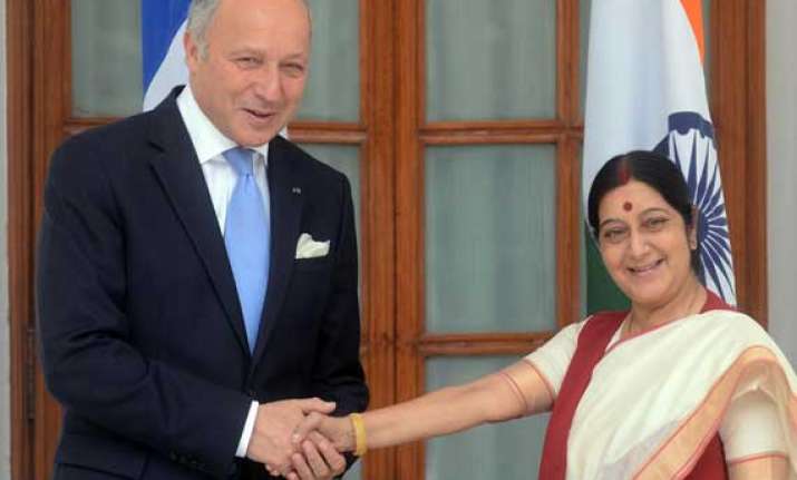 france confident of 20 bn rafale deal as fabius arrives in