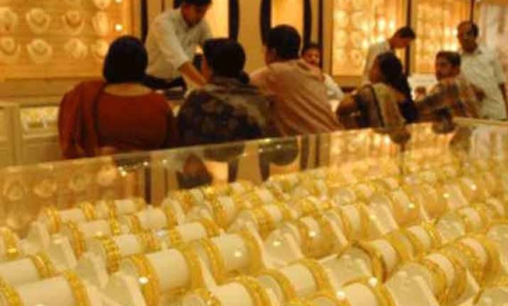gold imports stood at 638 tonnes in 2013 14