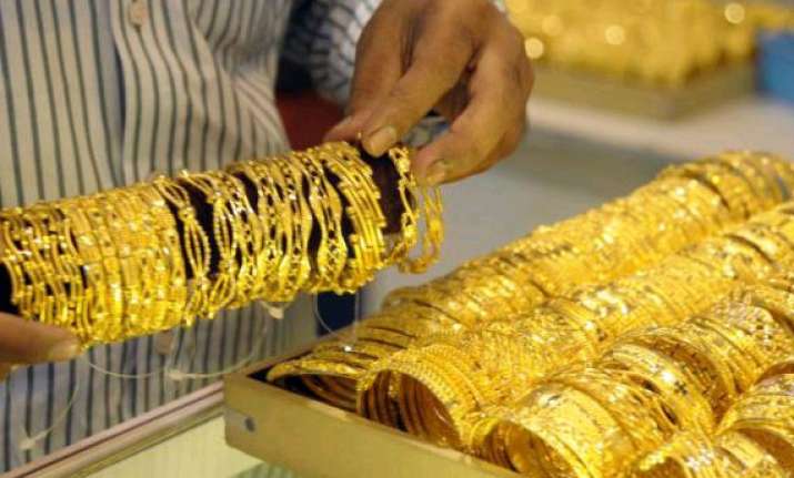 gold rebounds on wedding season buying global cues