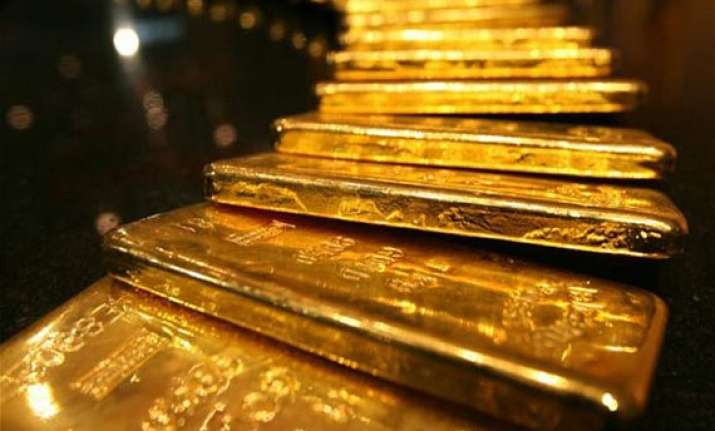 gold recovers on retail buying silver falls