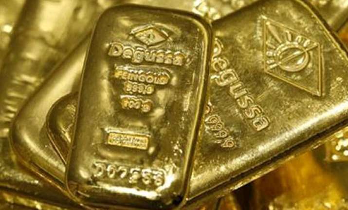 gold snaps four day rising streak on profit selling