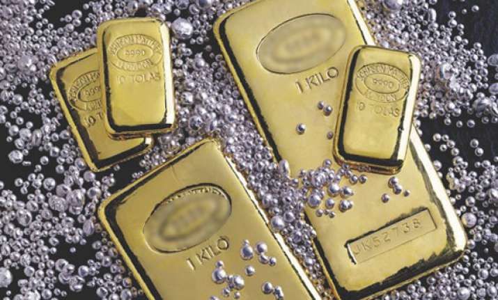 gold silver drop on global sluggishness
