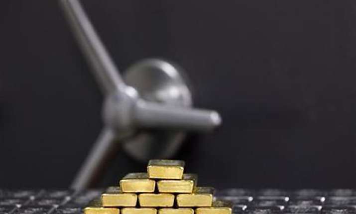 gold silver extend gains on seasonal demand