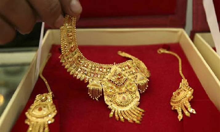 gold up by rs 450 after import duty hike