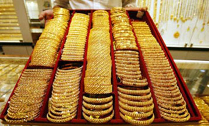 gold up by rs 195 silver moves up by rs 400
