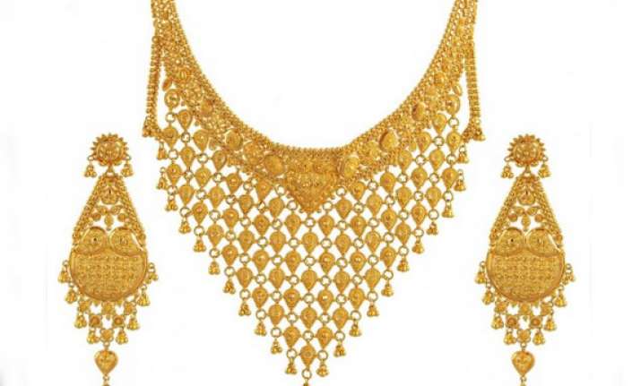 gold imports by india may touch 800 tonne this year