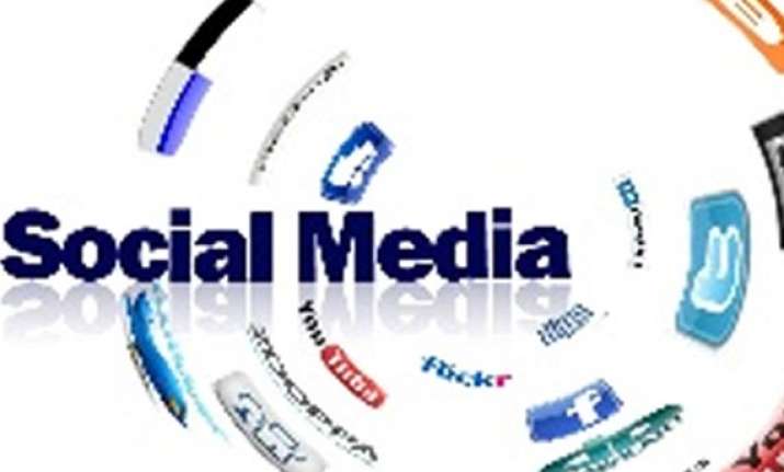 google facebook twitter eye rs 500 cr social media poll pie