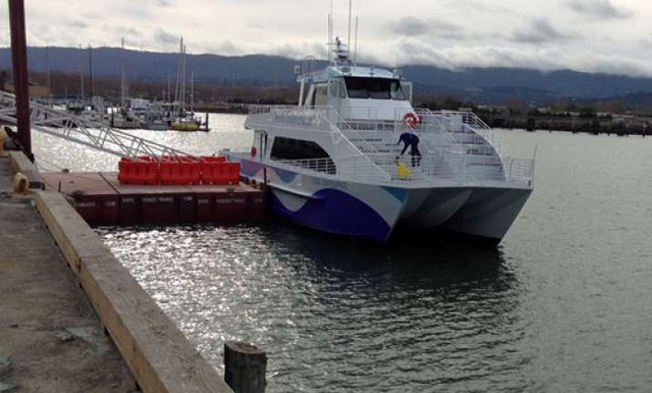 google tries ferry service for workers in east bay