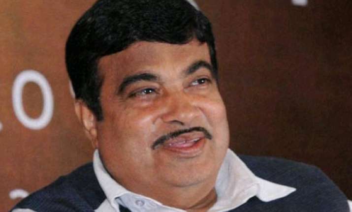 govt will offer funds of rs 1 lakh crore funds for road