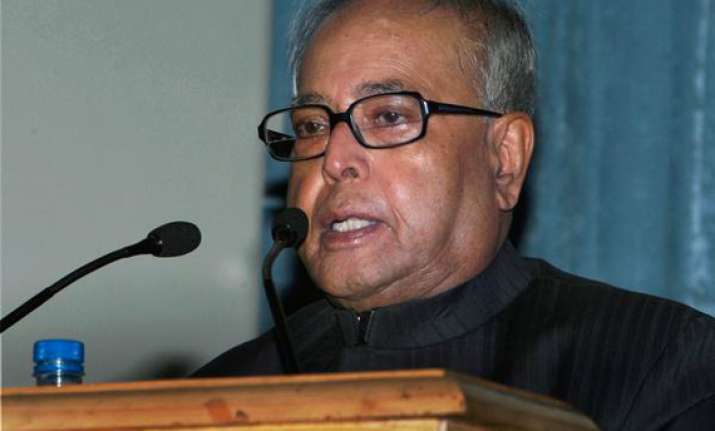 govt to announce steps on monday to improve economy says