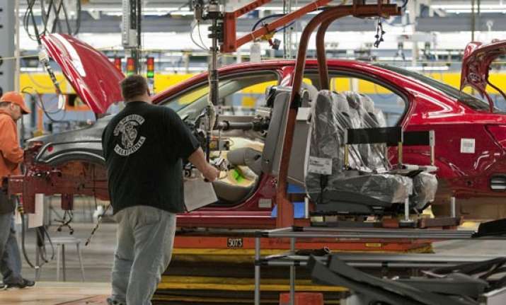 growth edges up in most big economies oecd