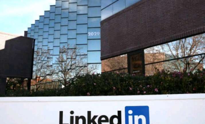 hcl tech partners linkedin to develop networking application