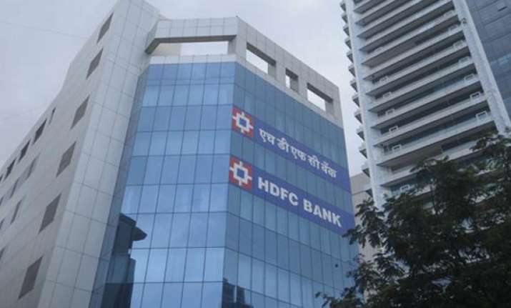 hdfc q2 profit up 10 keshub mahindra resigns as vice