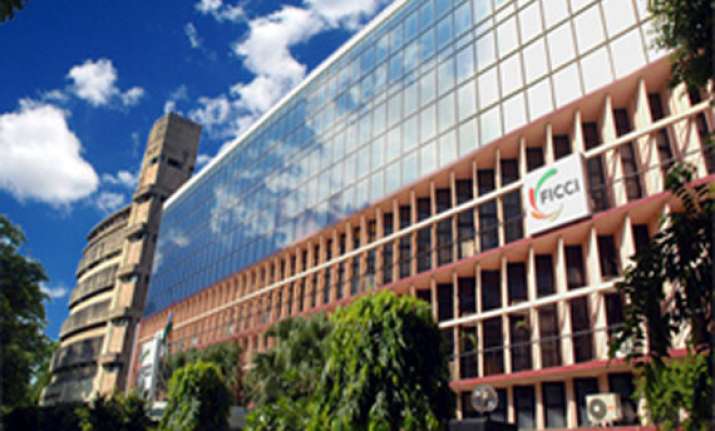 india inc expects economy to grow at 5.5 next fiscal
