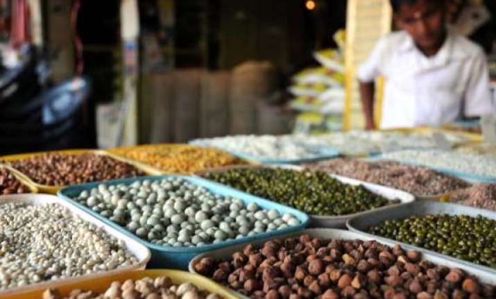 india produces record pulses in 2012 13