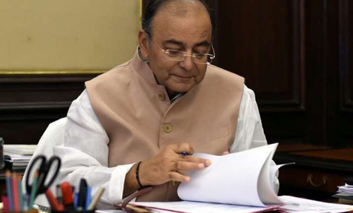 arun jaitley begins pre budget consultations with economists