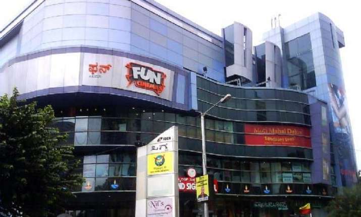 mexico s cinepolis acquires fun cinemas