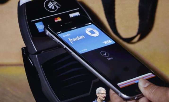 retail skirmish blocks apple pay at checkout line