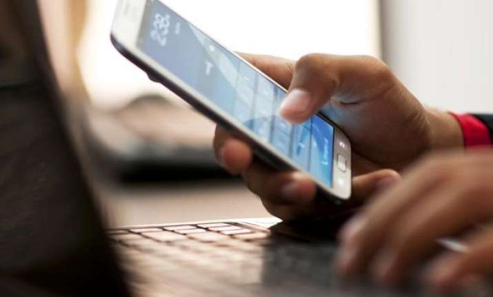 mobile growth shaping india s internet usage google