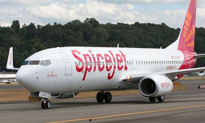 spicejet lowers fares in limited period offer